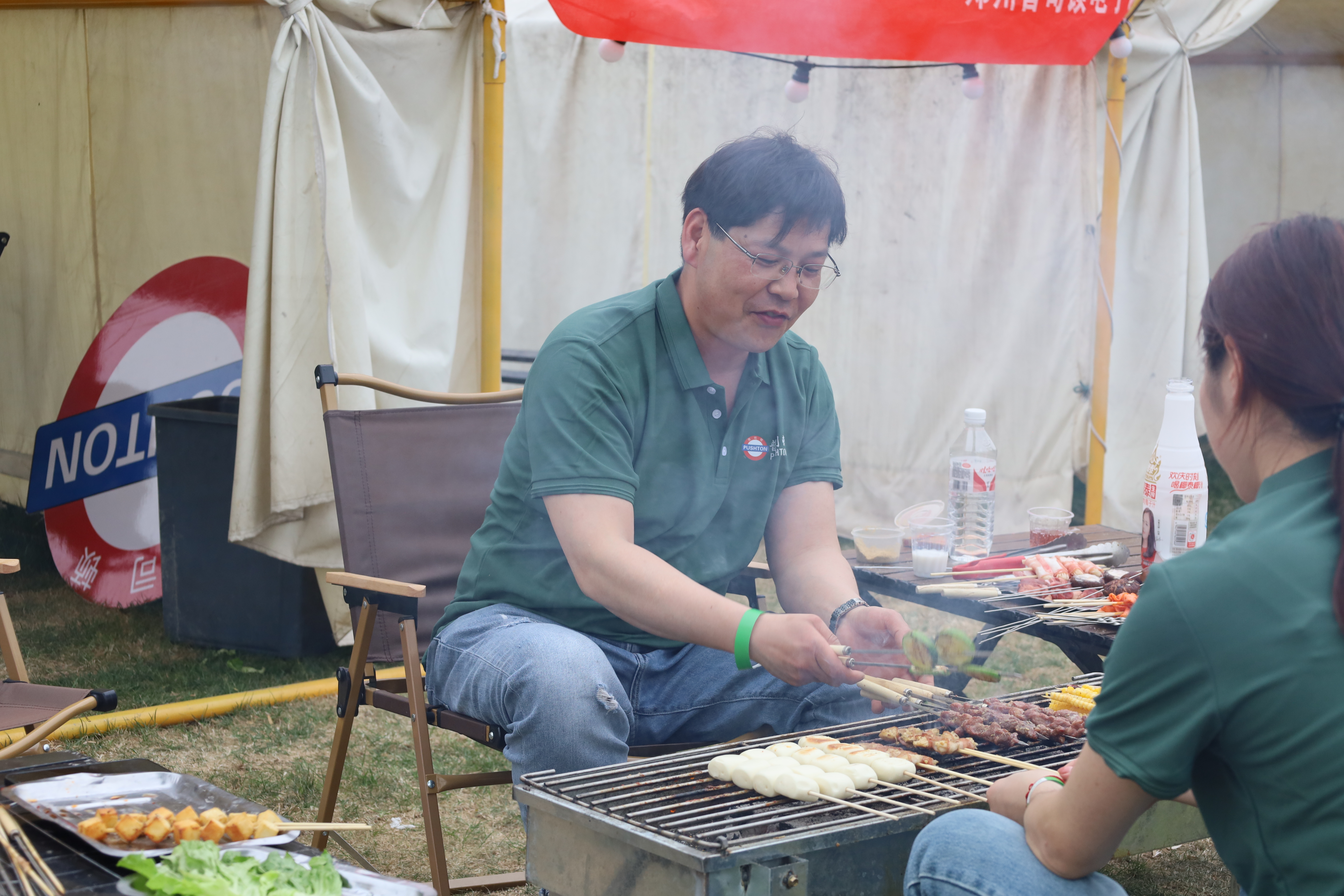 草长莺飞  风和日丽  团建烧烤  热情满满  