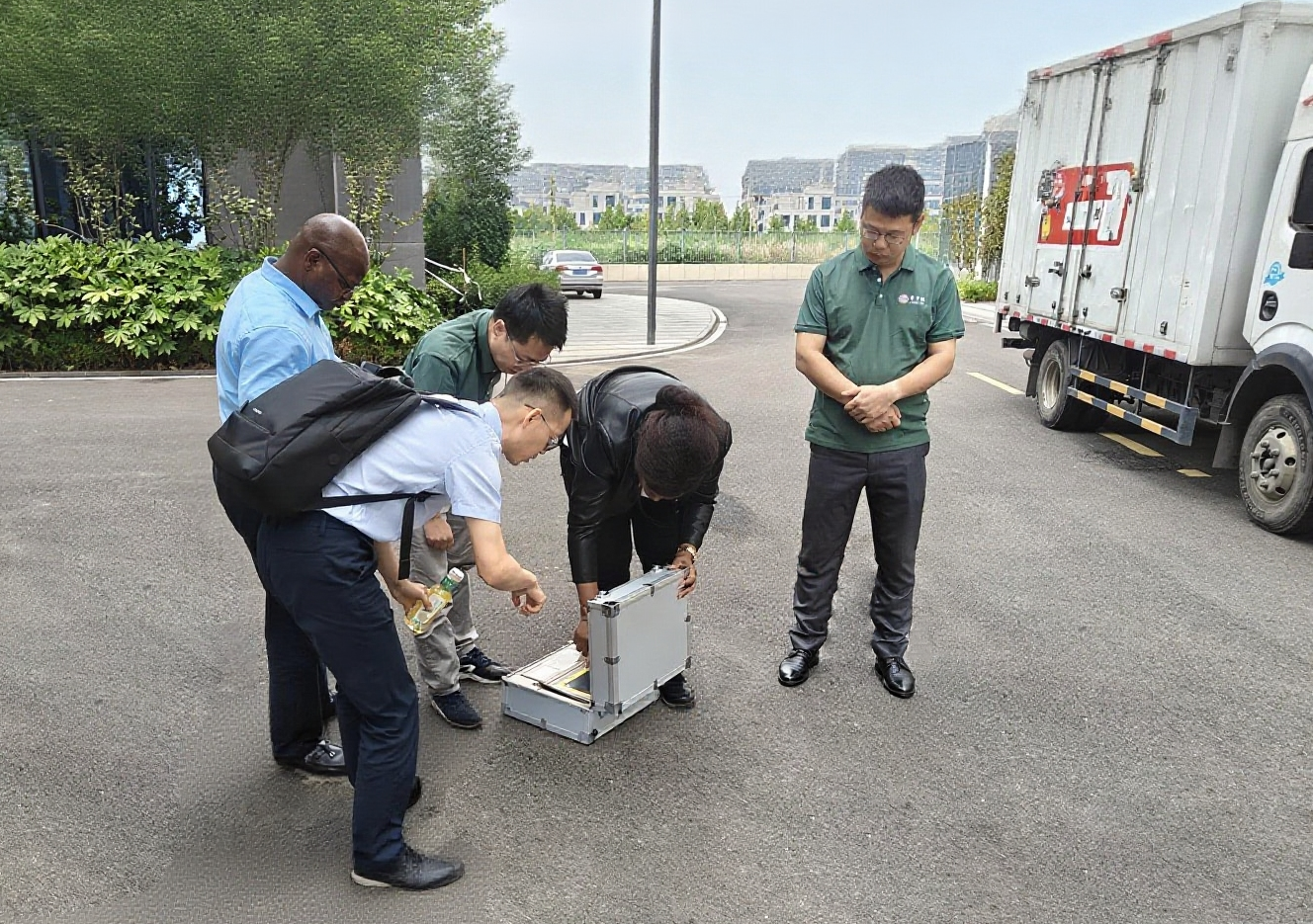 欢迎中非客户到普司顿参观考察